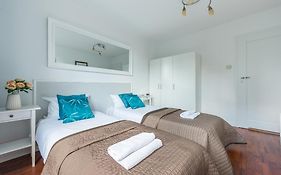 Unitapartament Short Rent Apartment In Warsaw By Metro Station Rondo Onz Apart With 3Bedrooms 22